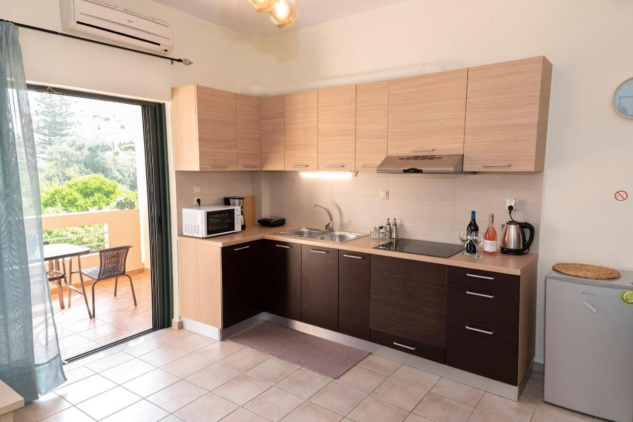 Plumi City Apartments Ханья Экстерьер фото