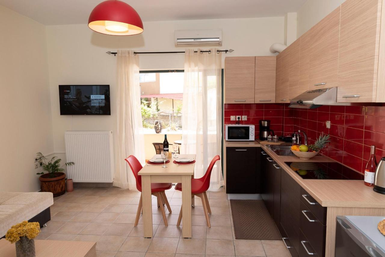 Plumi City Apartments Ханья Экстерьер фото