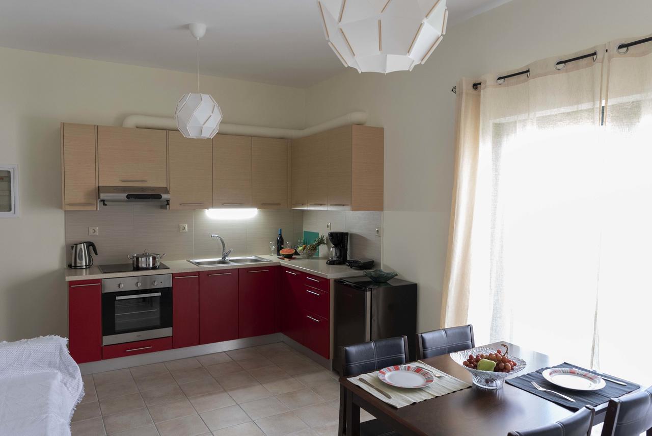 Plumi City Apartments Ханья Экстерьер фото