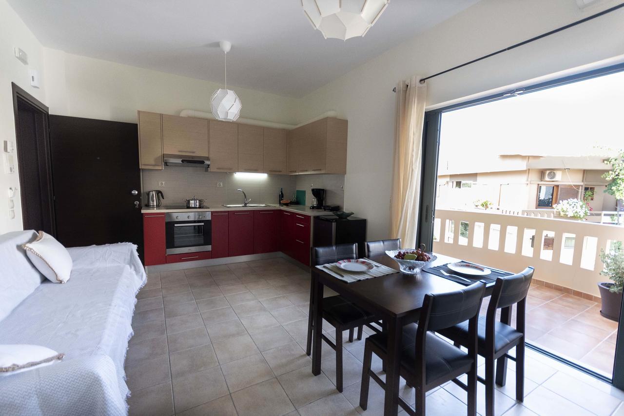Plumi City Apartments Ханья Экстерьер фото